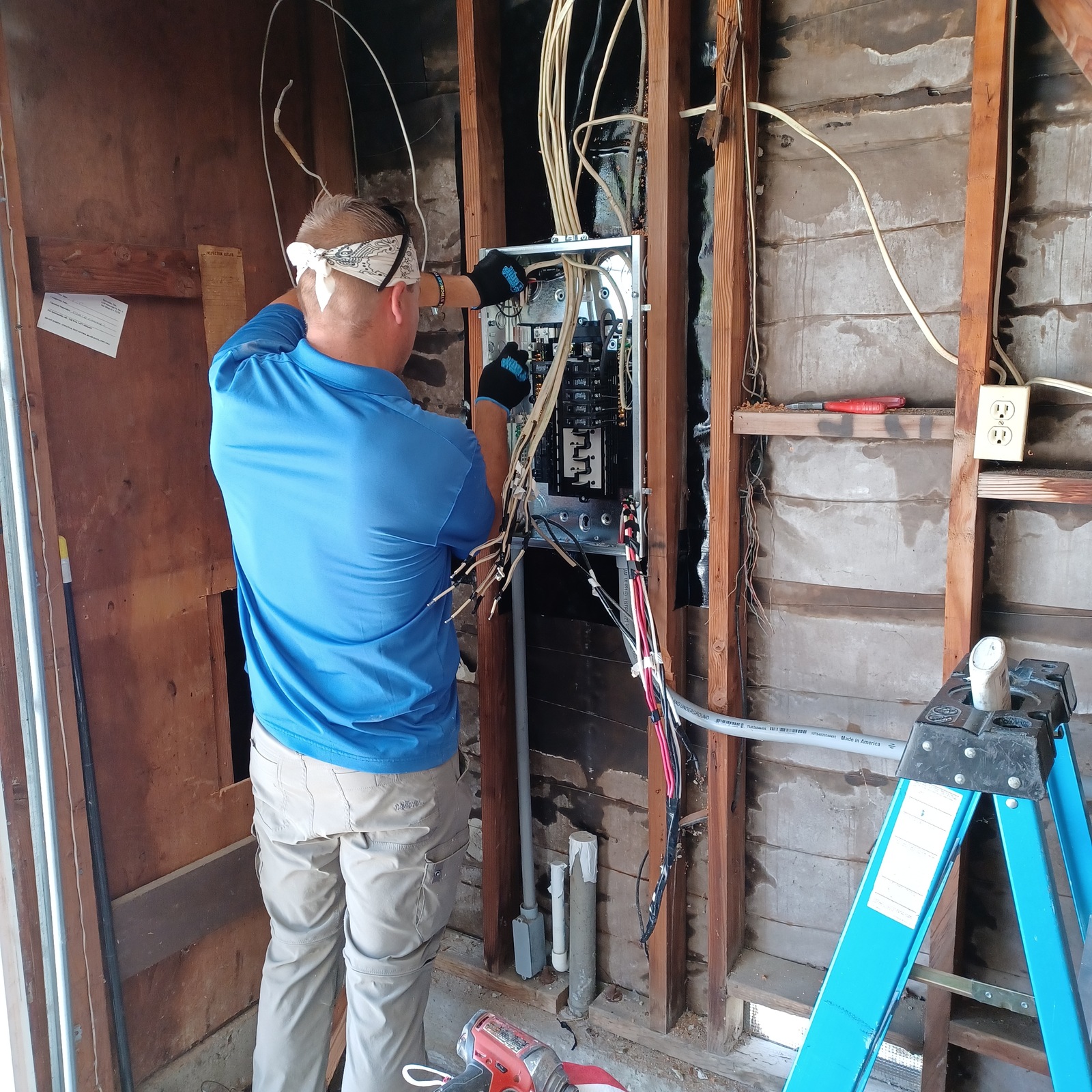 Professional and skilled electricians